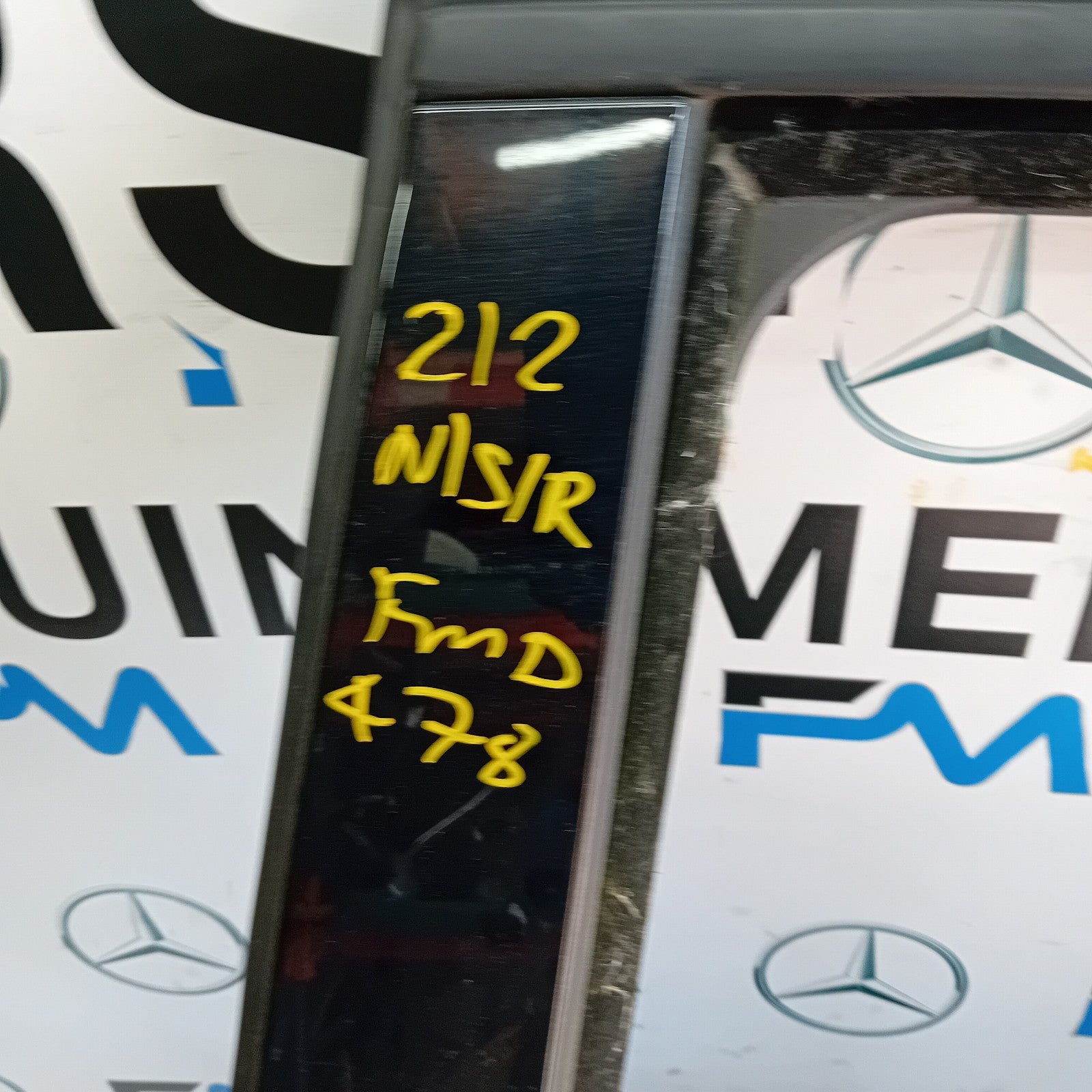 MERCEDES BENZ  E-CLASS W212 SLN PASSENGER REAR DOOR NSR SILVER 2013 FMD478
