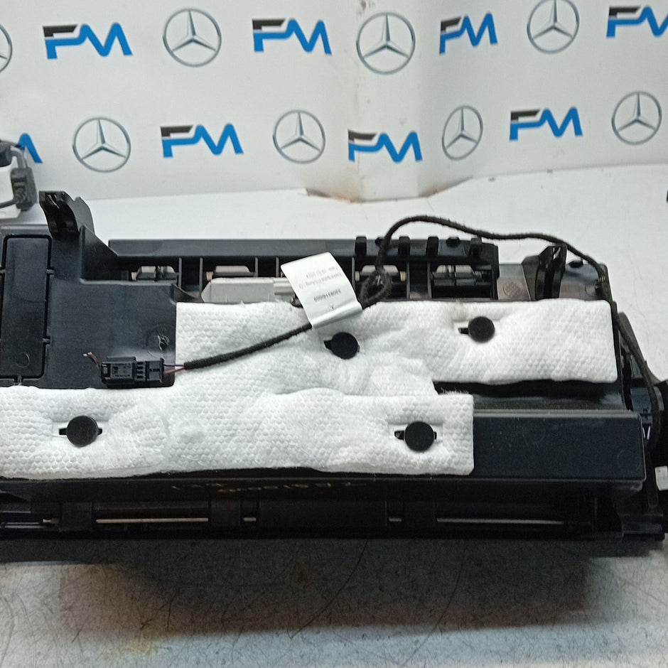 MERCEDES BENZ  A-CLASS W177 DASHBOARD GLOVEBOX 2018 A1776803800 FM001572