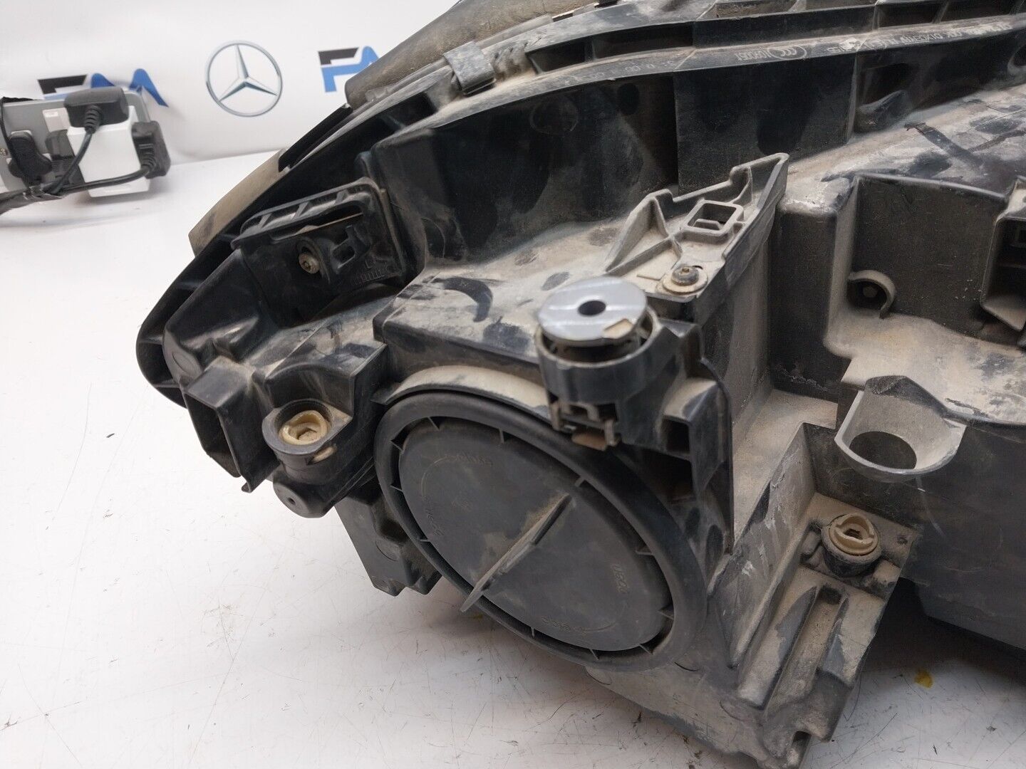 GENUINE USED MERCEDES GL  Passengers Left Front Headlight A1668202761 FMH0067