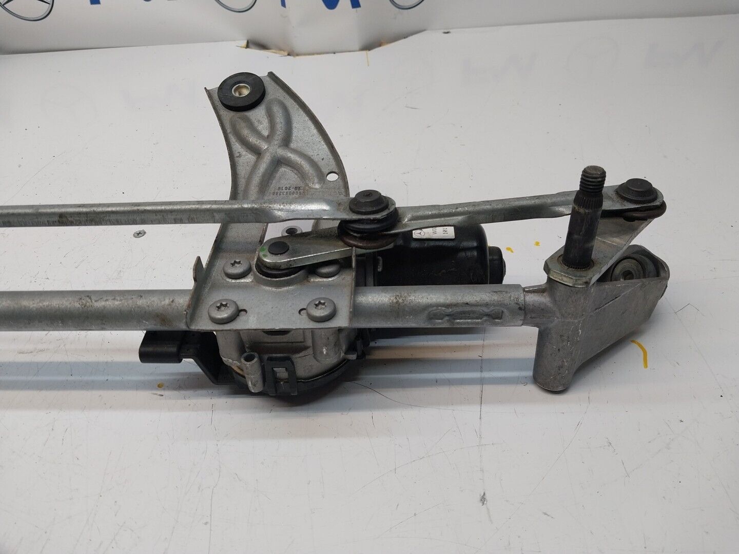 MERCEDES-BENZ A CLASS W177  FRONT WIPER MOTOR WITH LINKAGE A1779064801 FM00237