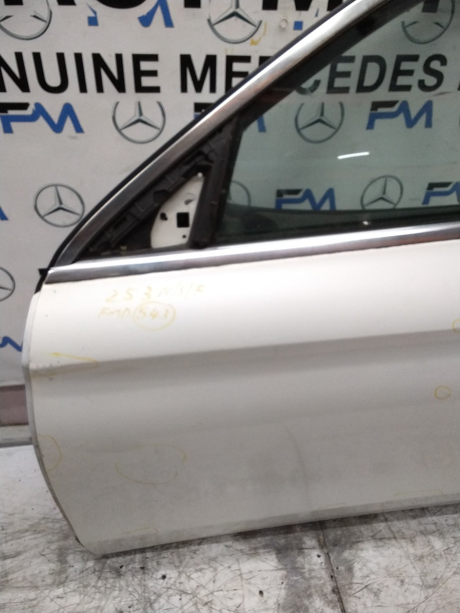 MERCEDES GLC W253 COUPE PASSENGER FRONT DOOR NSF WHITE 2016-2019 FMD543