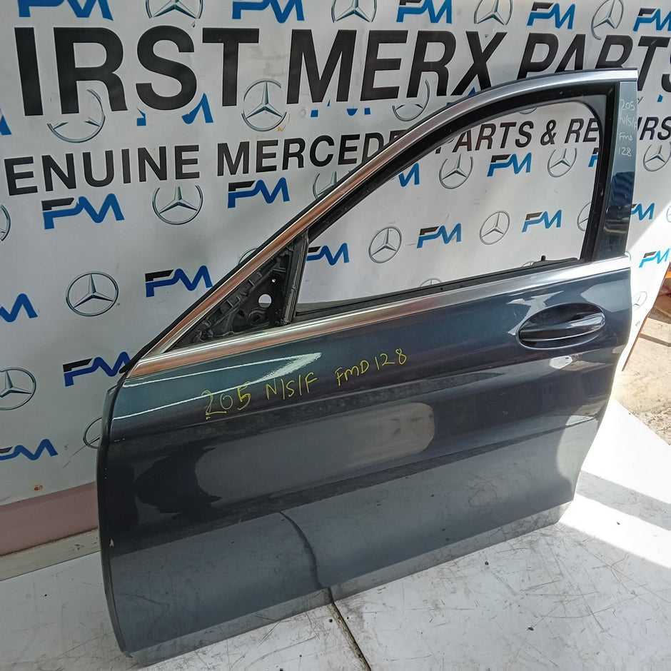 MERCEDES BENZ C-CLASS W205 PASSENGER SIDE FRONT DOOR N/S/F COMPLETE FMD128