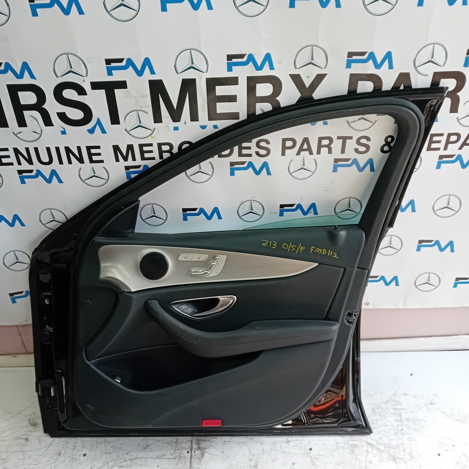 MERCEDES BENZ  E-CLASS W213 DRIVER SIDE FRONT DOOR O/S/F COMPLETE BLACK FMD112