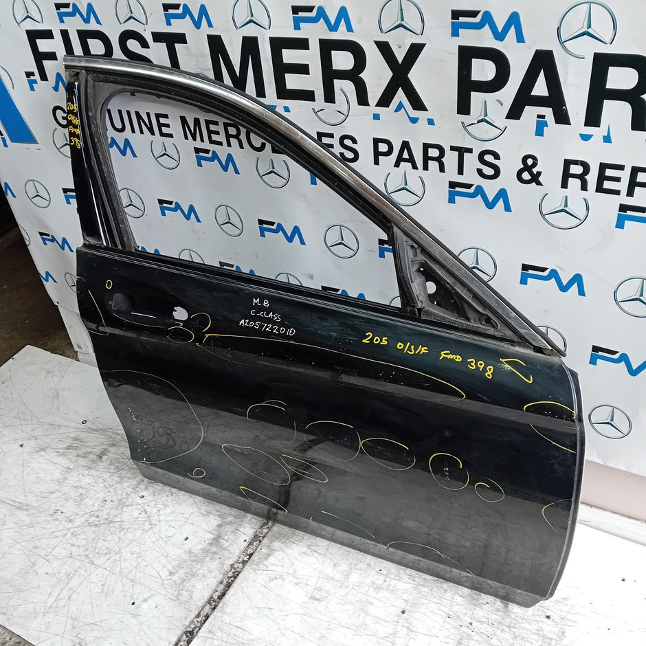 MEECEDS C-CLASS W205 DRIVER FRONT DOOR OSF BLACK 2014 ON FMD398