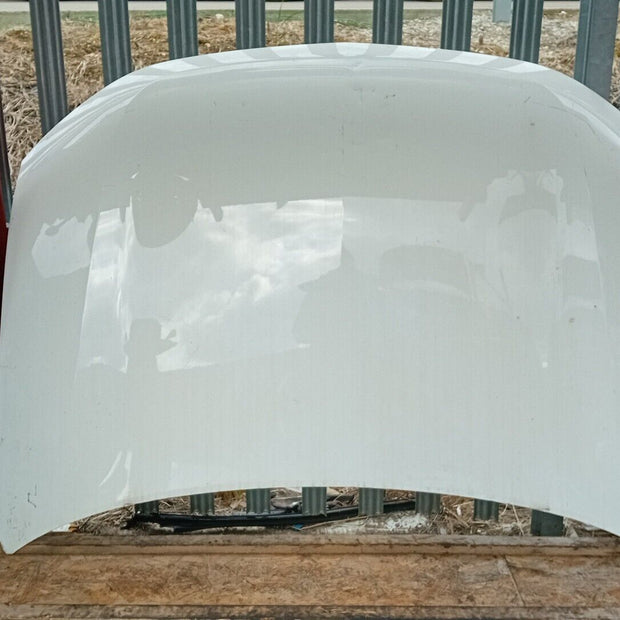 MITSUBISHI OUTLANDER MK3 BREAKING FRONT BONNET HOOD IN WHITE W13 DAMAGED 2013