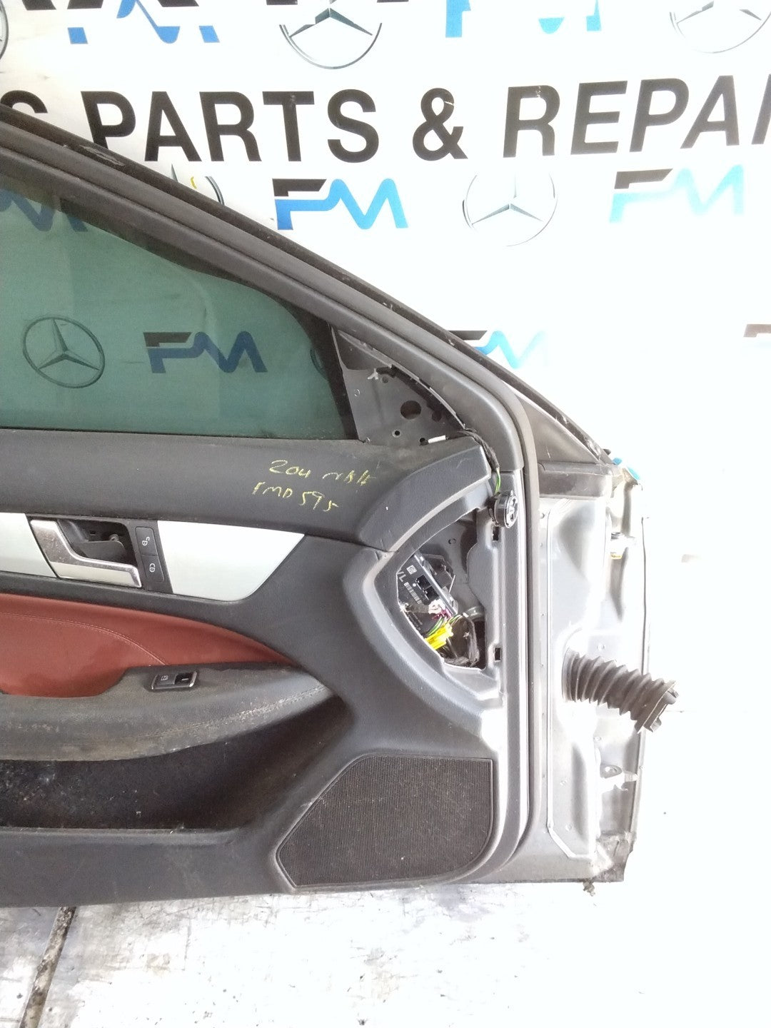 MERCEDES BENZ C-CLS W204 SLN PASSENGER FRONT DOOR NSF SILVER 2008-14  FMD595