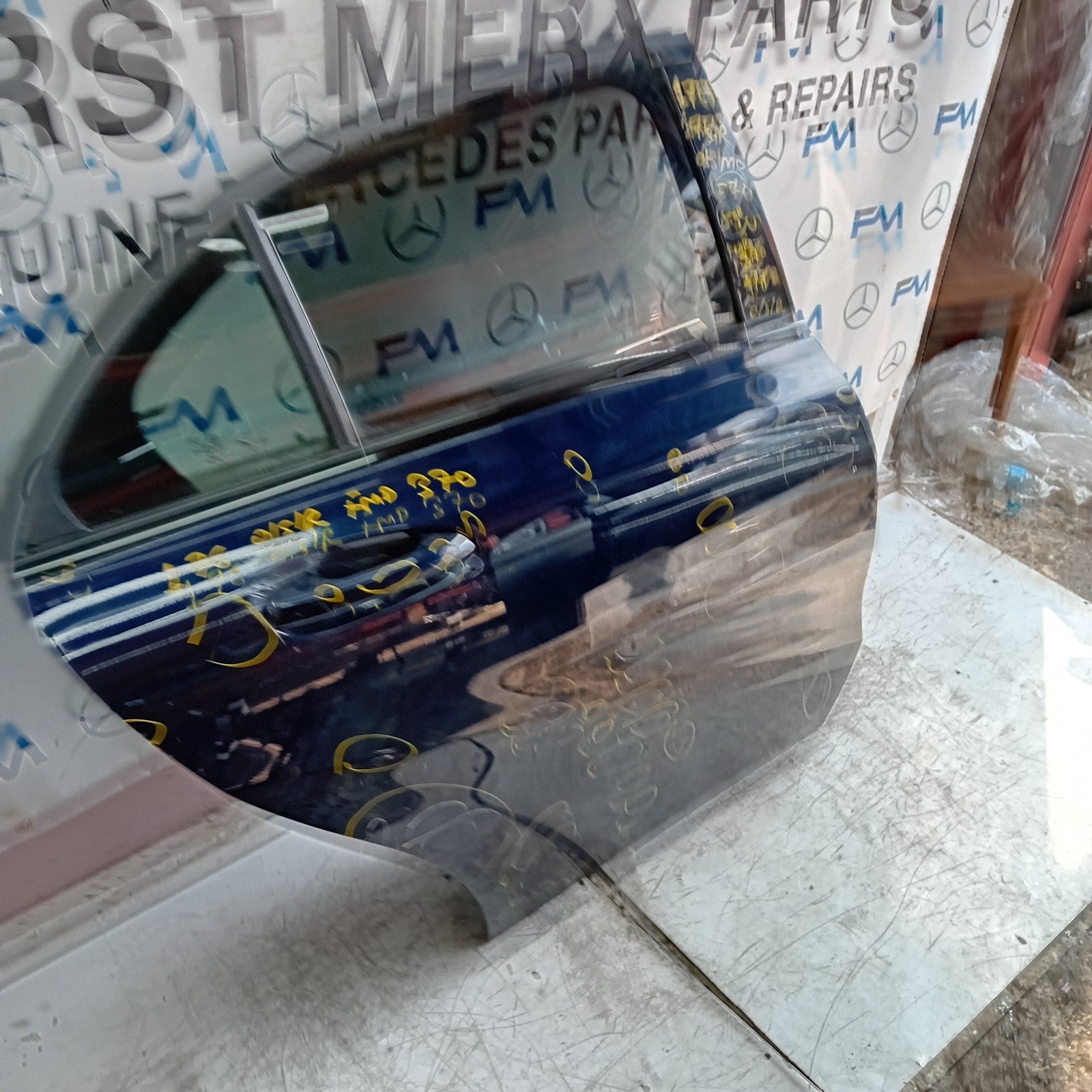 MERCEDES BENZ A-CLASS W176 DRIVER REAR DOOR OSR BLUE 2012-18 COMPLETE FMD370