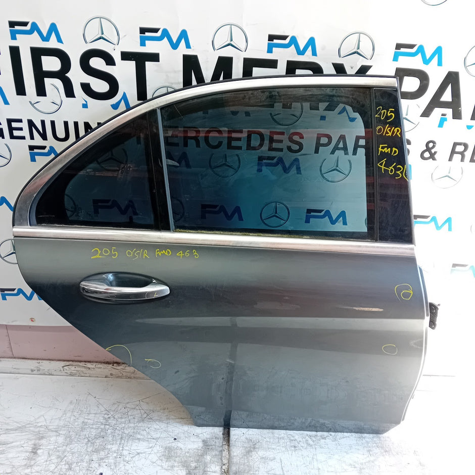 MERCEDES C-CLASS W205 SLN DRIVER REAR DOOR OSR GREY 2014 COMPLETE FMD463