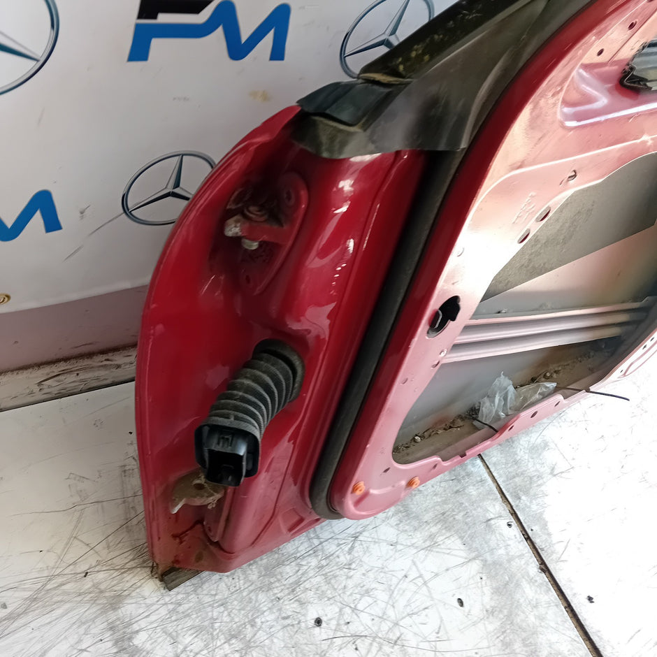 MERCEDES C-CLASS W204 SLN DRIVER FRONT DOOR OSF RED 2008-14 FMD456