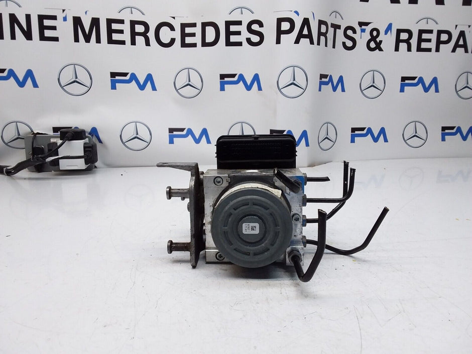 MERCEDES CLA W205 ABS PUMP MODULE CONTROL UNIT A2059012800 FM00438