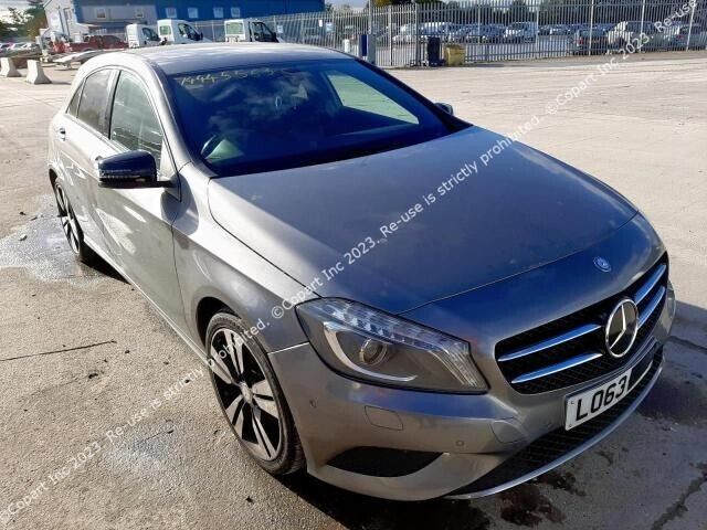 MERCEDES BENZ A-CLASS W176 / AIR BAGS ( STEERING WHEEL, KNEE, ROOF )
