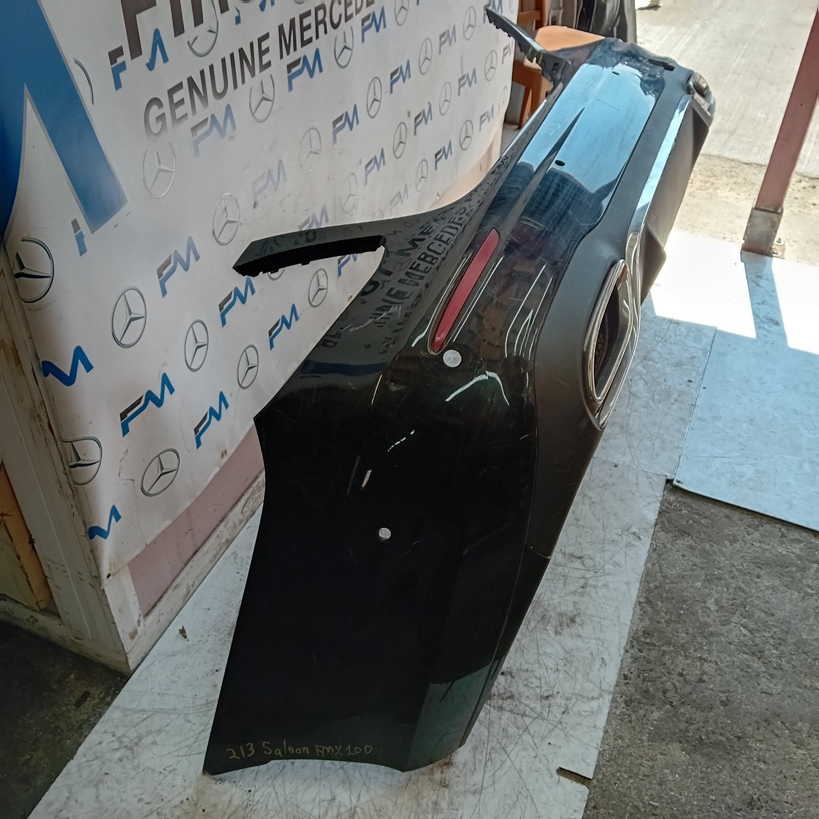 MERCEDES E-CLASS W213 SALOON REAR BUMPER 2016 A2138850001 BLACK COMPLETE FMX100