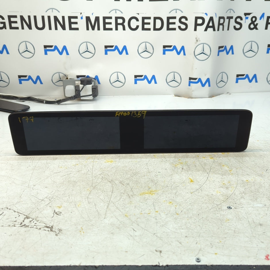 MERCEDES BENZ B-CLASS W247  DISPLAY SCREEN A2479008311 2019 ON FM001359
