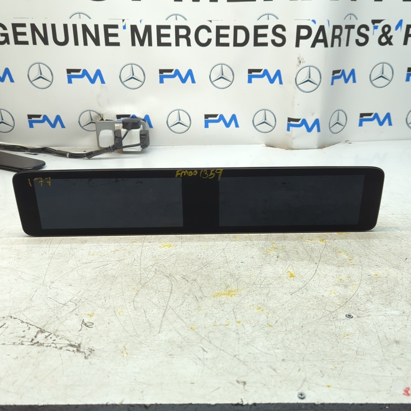 MERCEDES BENZ B-CLASS W247  DISPLAY SCREEN A2479008311 2019 ON FM001359
