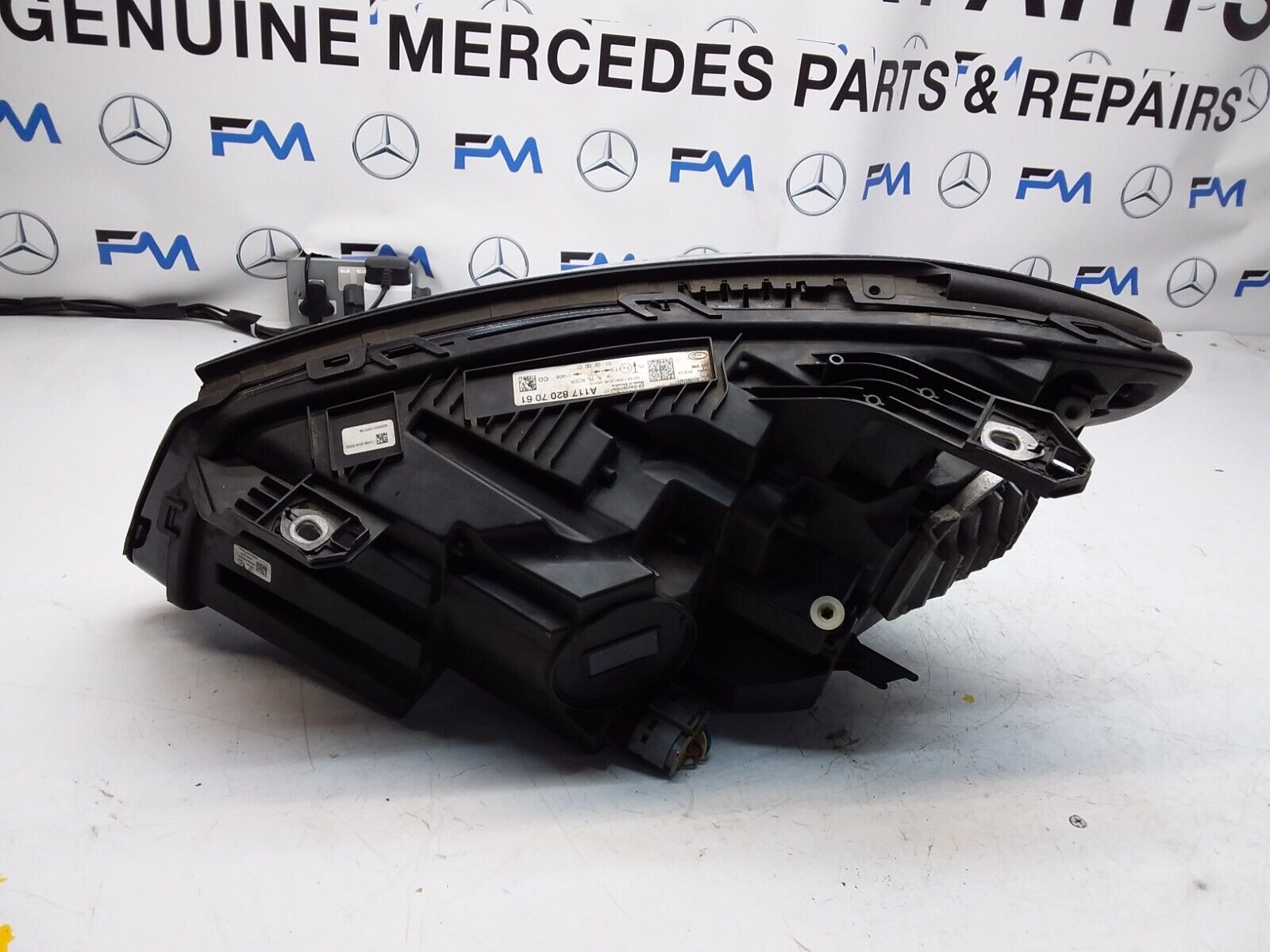 MERCEDES W117 CLA 13-19 DRIVER O/S HEADLIGHT A1178207061 FMH85 LED HIGH PERFORM