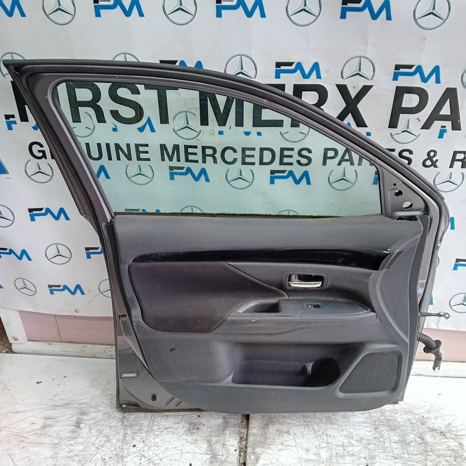 MITSUBISHI OUTLANDER MK3 PASSENGER FRONT DOOR NSF GREY COMPLETE FMD380