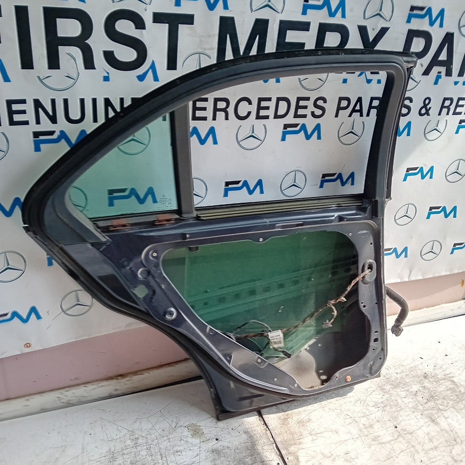 MEECEDES C-C-CLAS W204 SLN DRIVER REAR DOOR OSR 2008-14 GREY FMD284