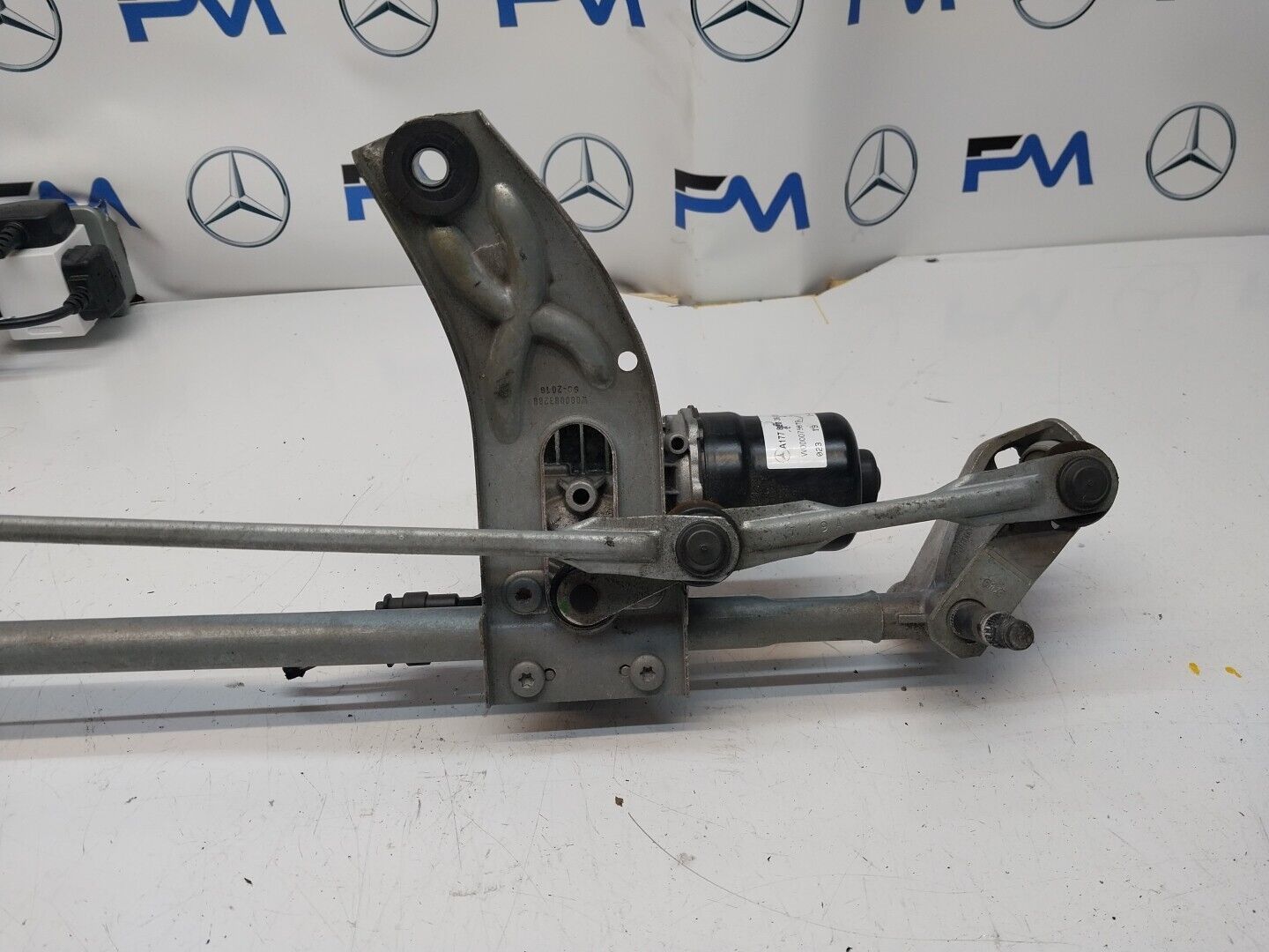 MERCEDES-BENZ A CLASS W177  FRONT WIPER MOTOR WITH LINKAGE A1779064801 FM00245