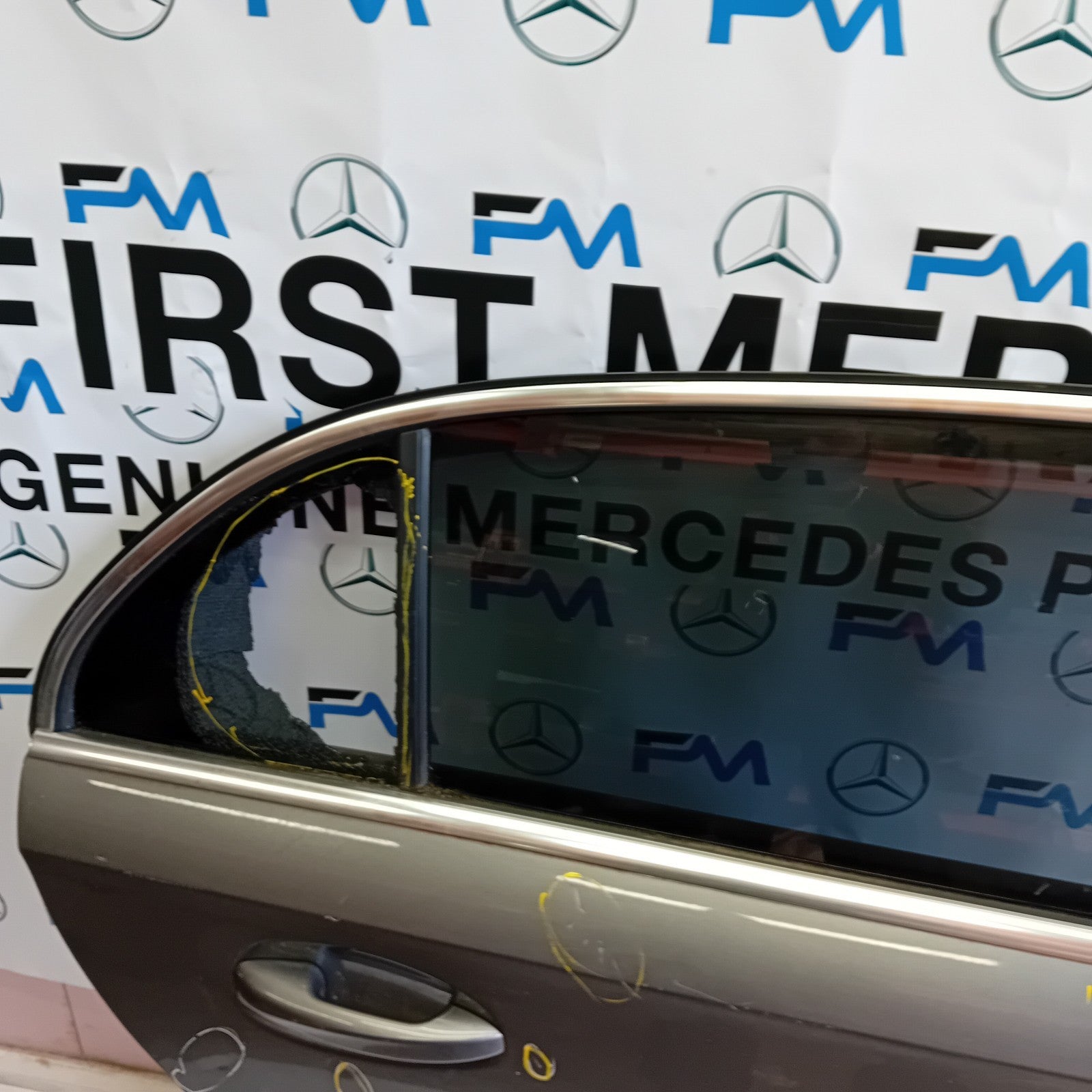 MERCEDES BENZ A-CLASS W177 DRIVER SIDE REAR DOOR ( OFF SIDE REAR ) FM09