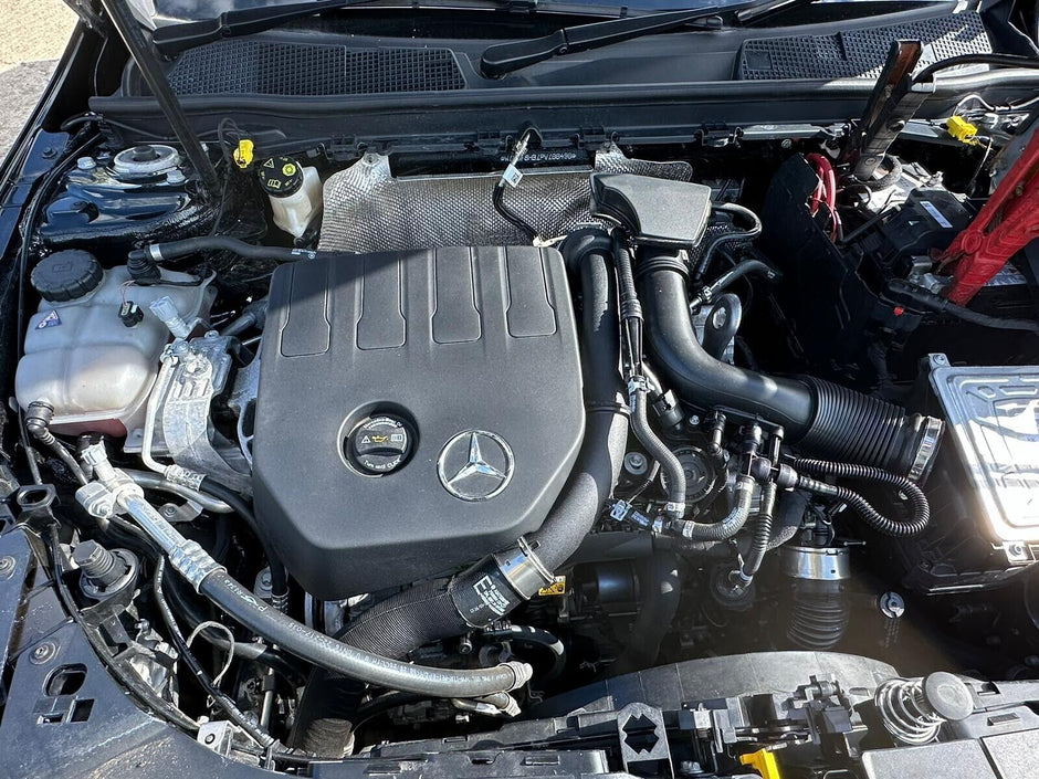 MERCEDES BENZ A-CLASS W177 - BREAKING/DOORS ( N.S.F , O.S.F , N.S.R & O.S.R )