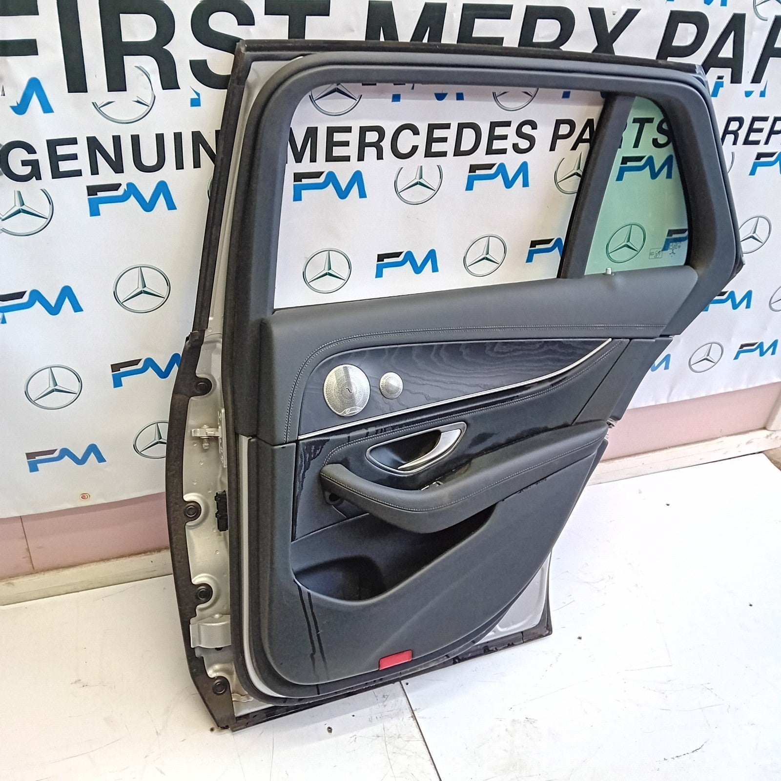 MERCEDES BENZ E CLASS W213 DRIVER SIDE REAR DOOR ( OFFSIDE REAR ) FMD13