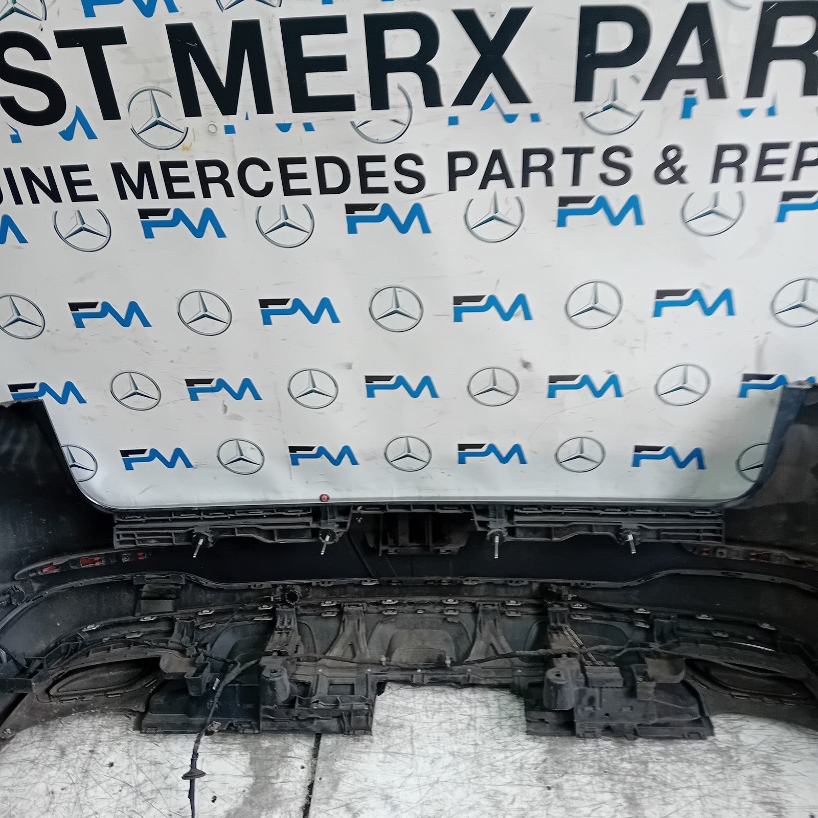 MERCEDES BENZ GLC W253 REAR BUMPER 2015 GREY COMPLETE A2538850200 FMX64