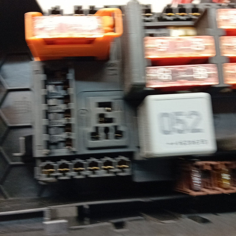MERCEDES BENZ  E-CLASS  W213 FUSE RELAY JUNCTION BOX 2016  FM001318