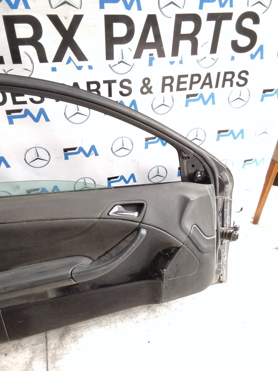 MERCEDES C-CLASS W203  PASSENGER FRONT DOOR NSF BLACK 2001-2004 COMPLETE FMD306