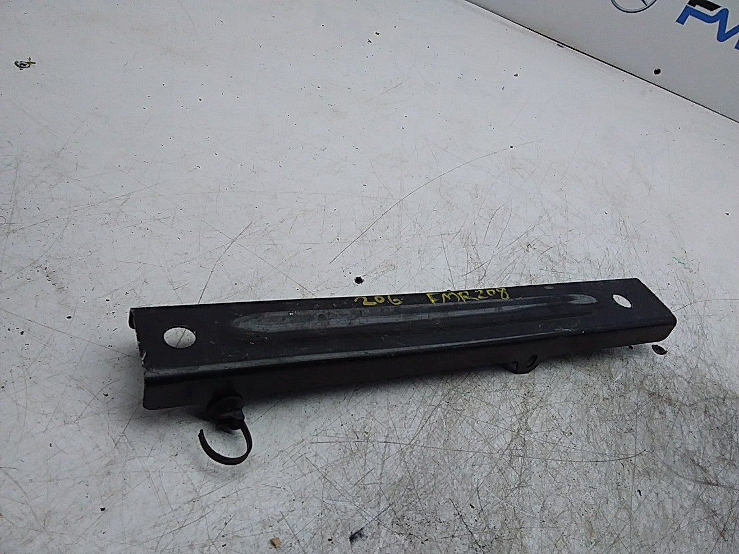MERCEDES BENZ  C-CLASS W206 FRONT LEFT CROSSBAR A2066280300 FMR208