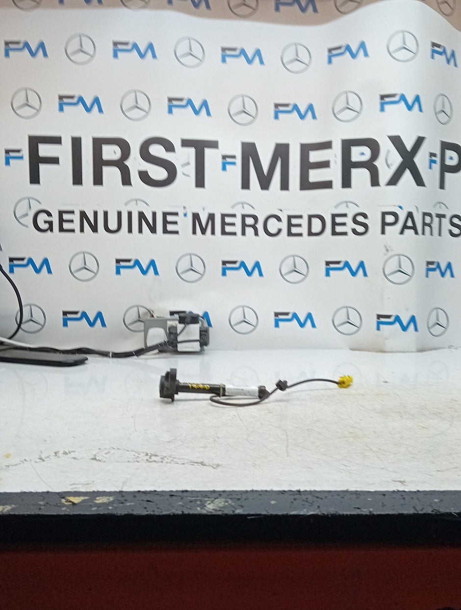 MERCEDES E-CLASS W213 BONNET PEDESTRIAN ACTUATOR A2139062201 2017 FM001440