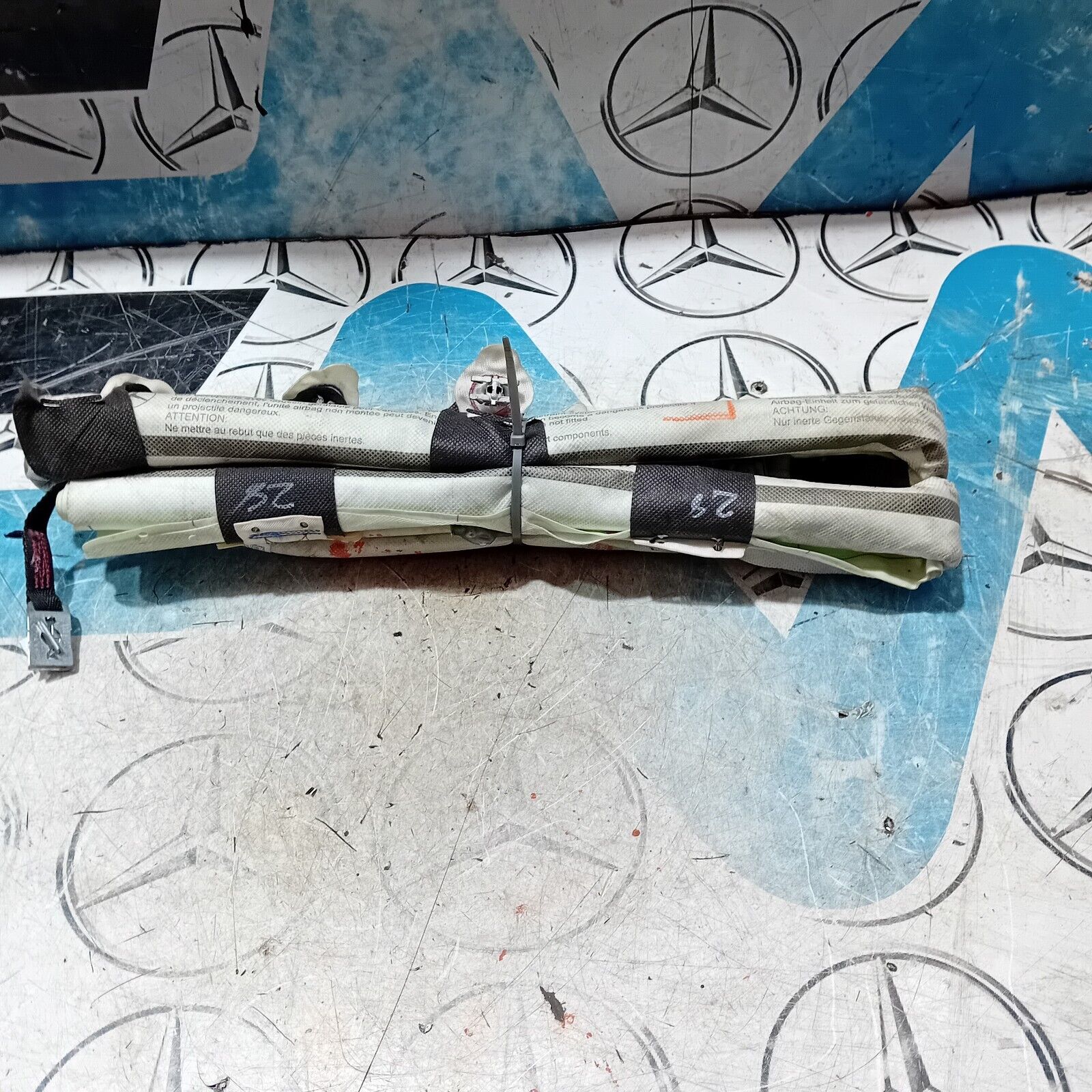 MERCEDES CLA CURTAIN AIBAG ROOF LEFT PASSENG SIDE MK19 (24) 2013-2019 1178601102