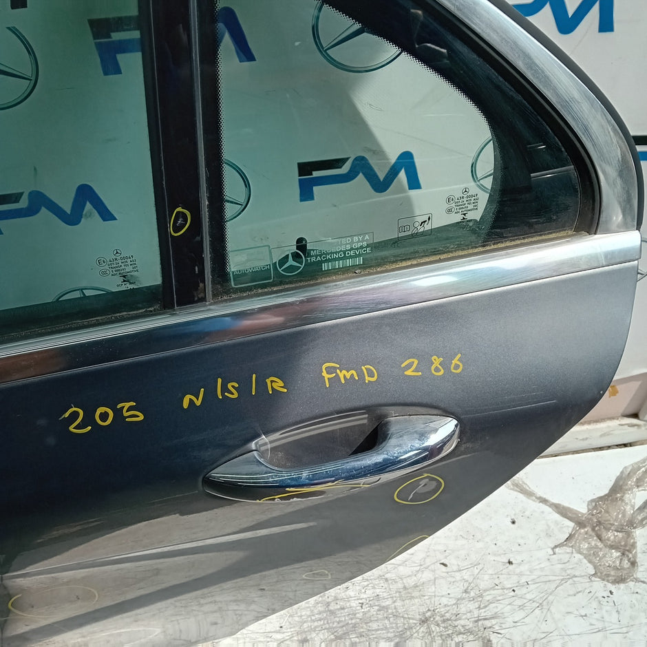 MEECEDES C-CLASS W205 SLN PASSENGER REAR DOOR NSR 2014 ON GREY FMD286