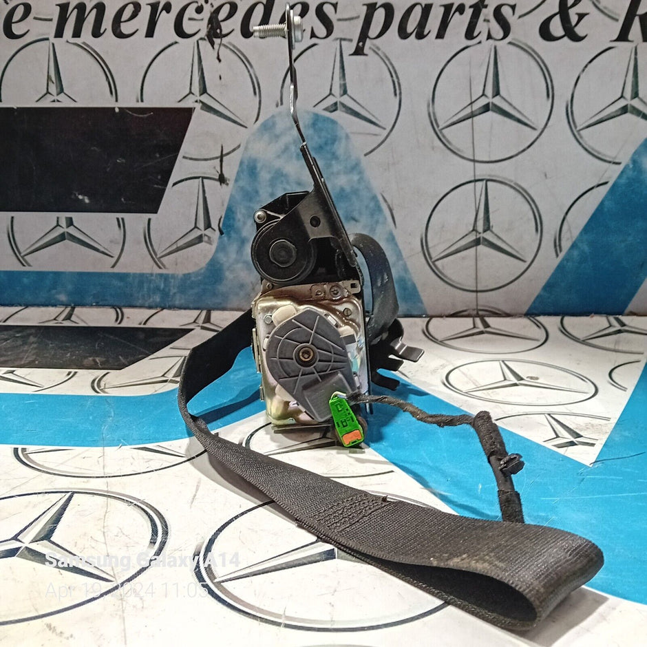 MERCEDES BENZ C CLASS W204 COUPE NEARSIDE FRONT (N.S.F) A2048601985