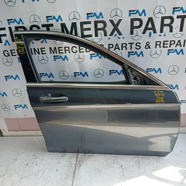 MERCEDES BENZ  C-CLASS W2O5 DRIVER SIDE FRONT DOOR O/S/F COMPLETE GREY FMD107