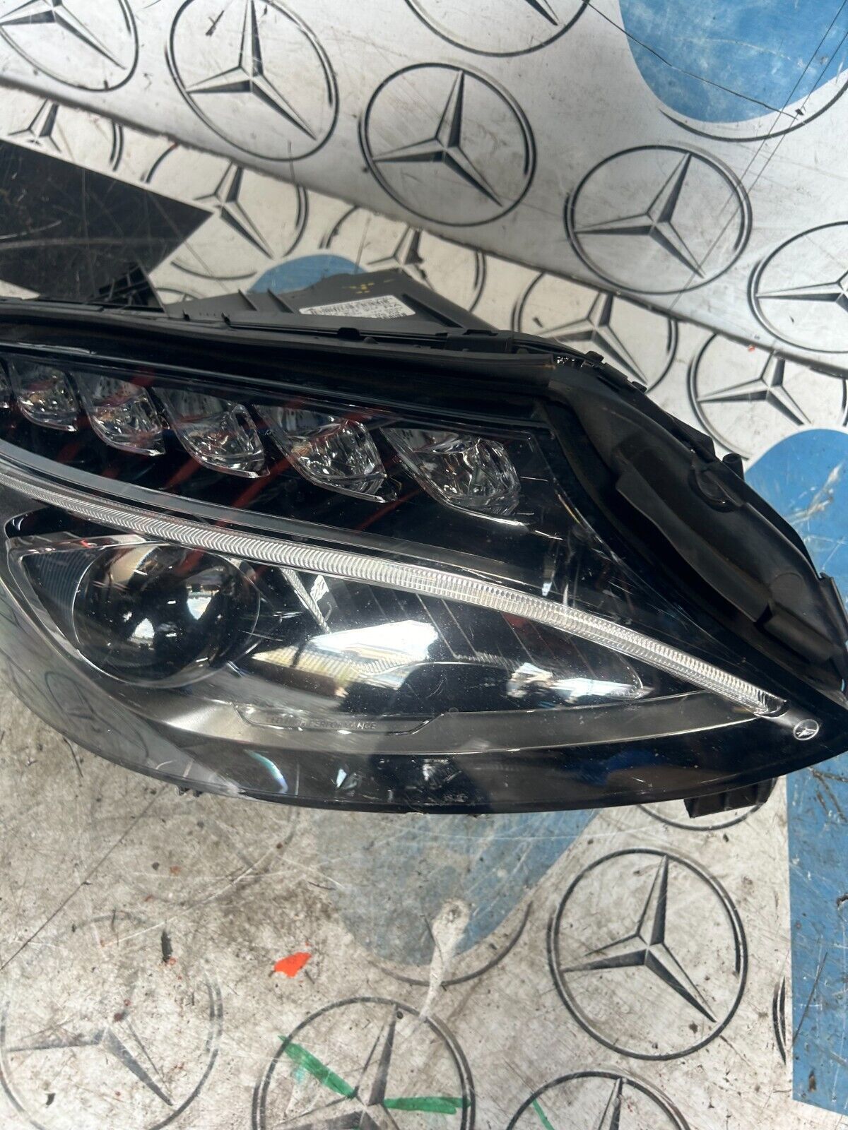 MERCEDES C CLASS RIGHT SIDE LED HEADLIGHT 2014/2018 A2059069504  FMH18 (DAMAGE)