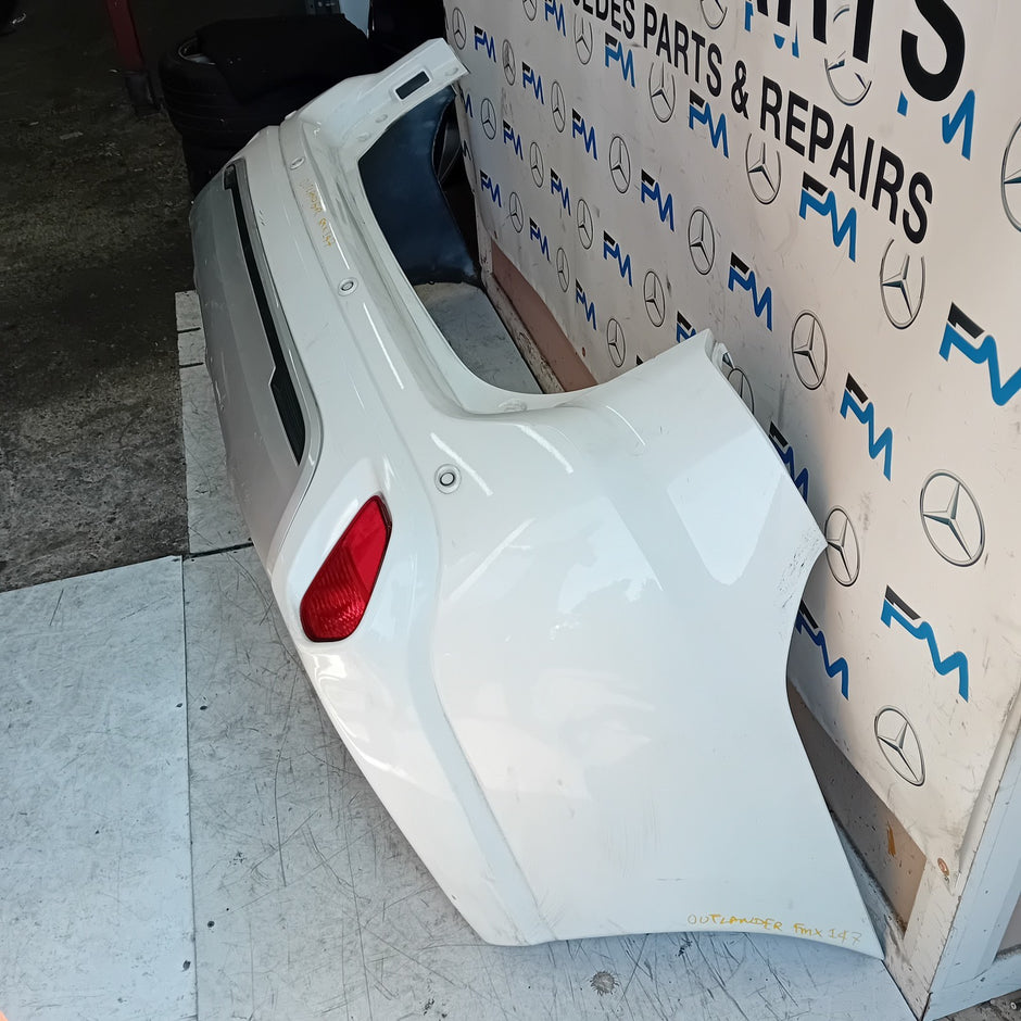 MITSUBISHI OUTLANDER MK3 REAR BUMPER WHITE 2013  FMX147