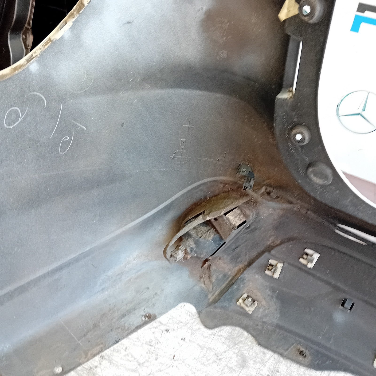 MITSUBISHI OUTLANDER MK3 REAR BUMPER WHITE 2013  FMX147