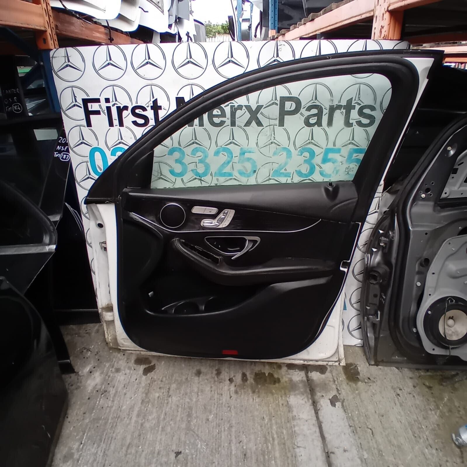 MERCEDES BENZ GLC W253 DRIVER SIDE FRONT DOOR ( OFF SIDE FRONT )