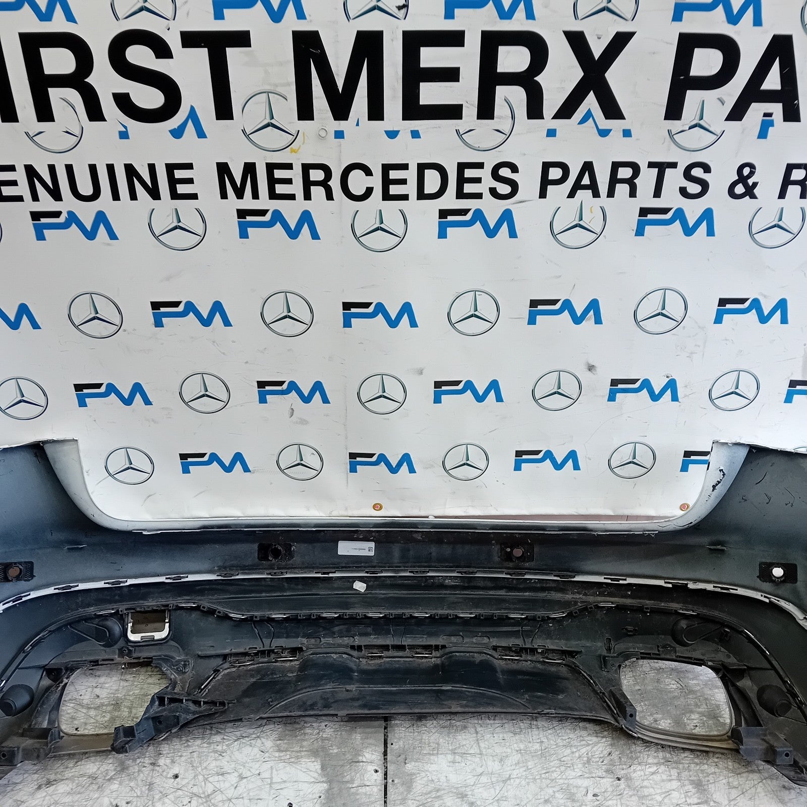 MERCEDES BENZ GLA W156 REAR BUMPER WHITE 2014-2019 A1568802640 FMX143
