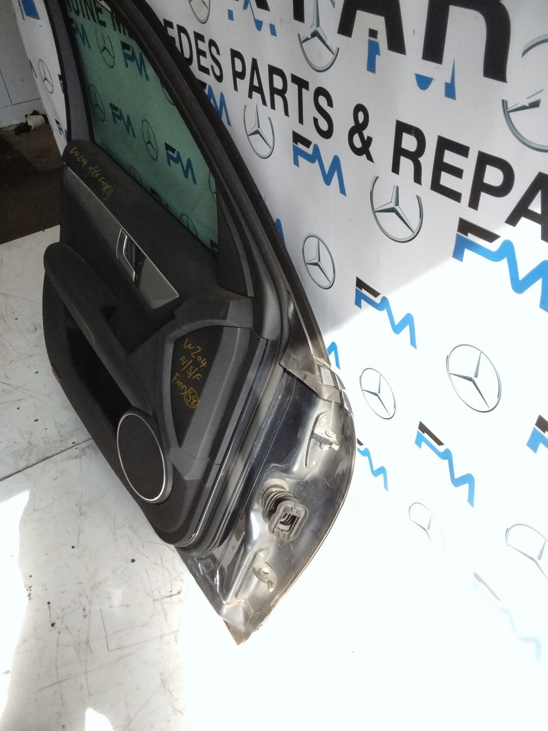 MERCEDES C-CLASS W204 PASSENGER SIDE FRONT DOOR N/S/F COMPLETE GREY FMD58
