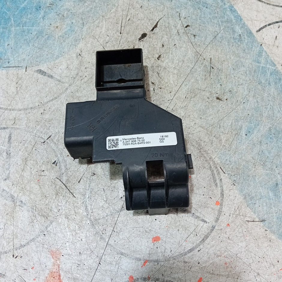 2021 MERCEDES BENZ CLA200 BATTERY TERMNAL COVER AMG LINE W118 A2479067502