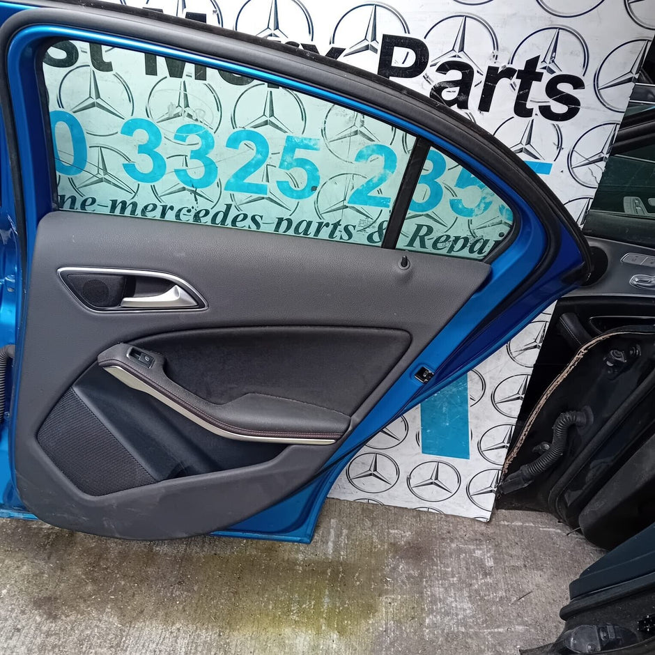 MERCEDES BENZ A-CLASS  W176  DRIVER SIDE REAR DOOR ( OFF SIDE REAR )