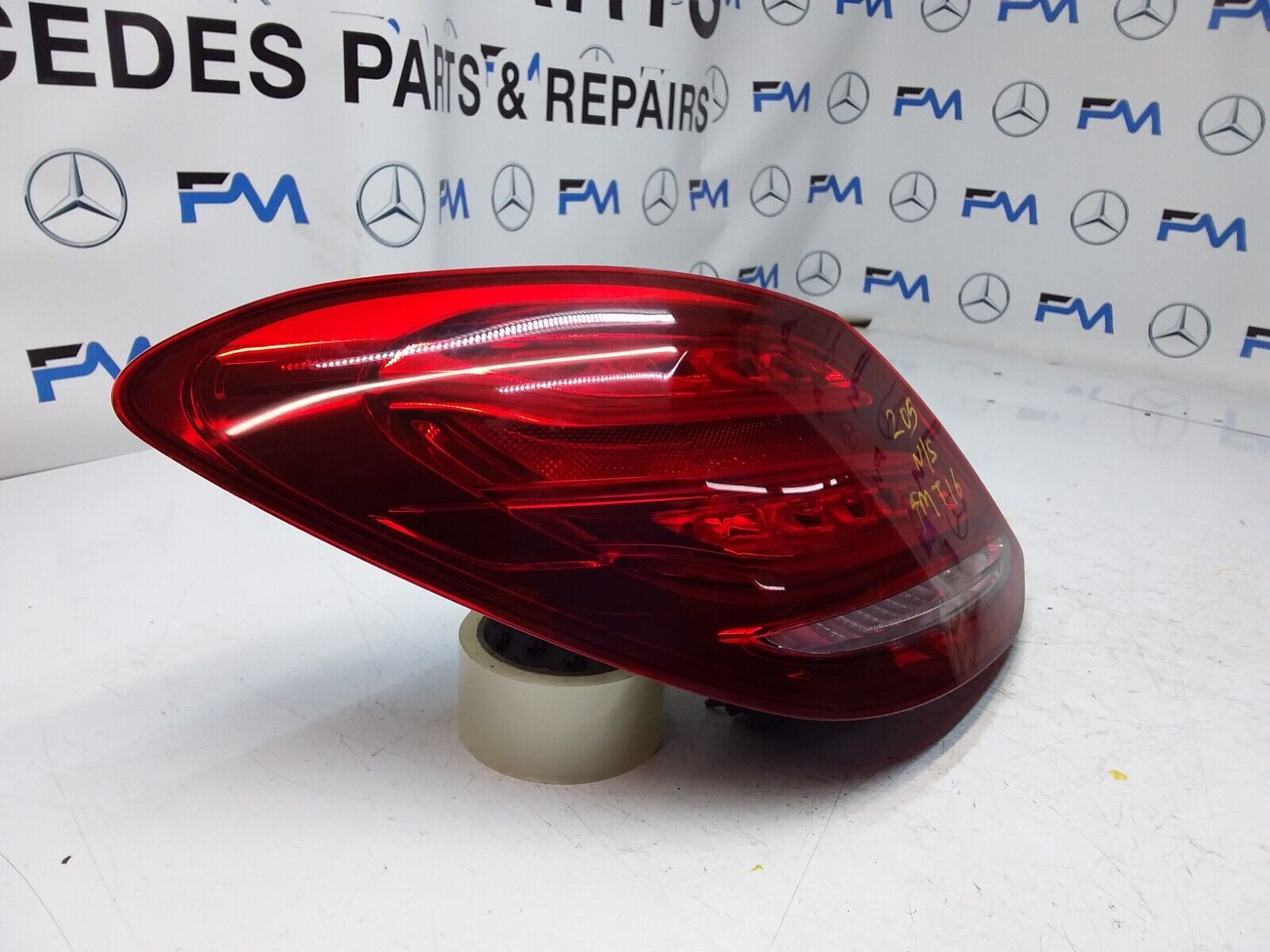 MERCEDES  C CLASS W205 REAR PASSENGER SIDE LED LIGHT A2059061357 FMT16 2016