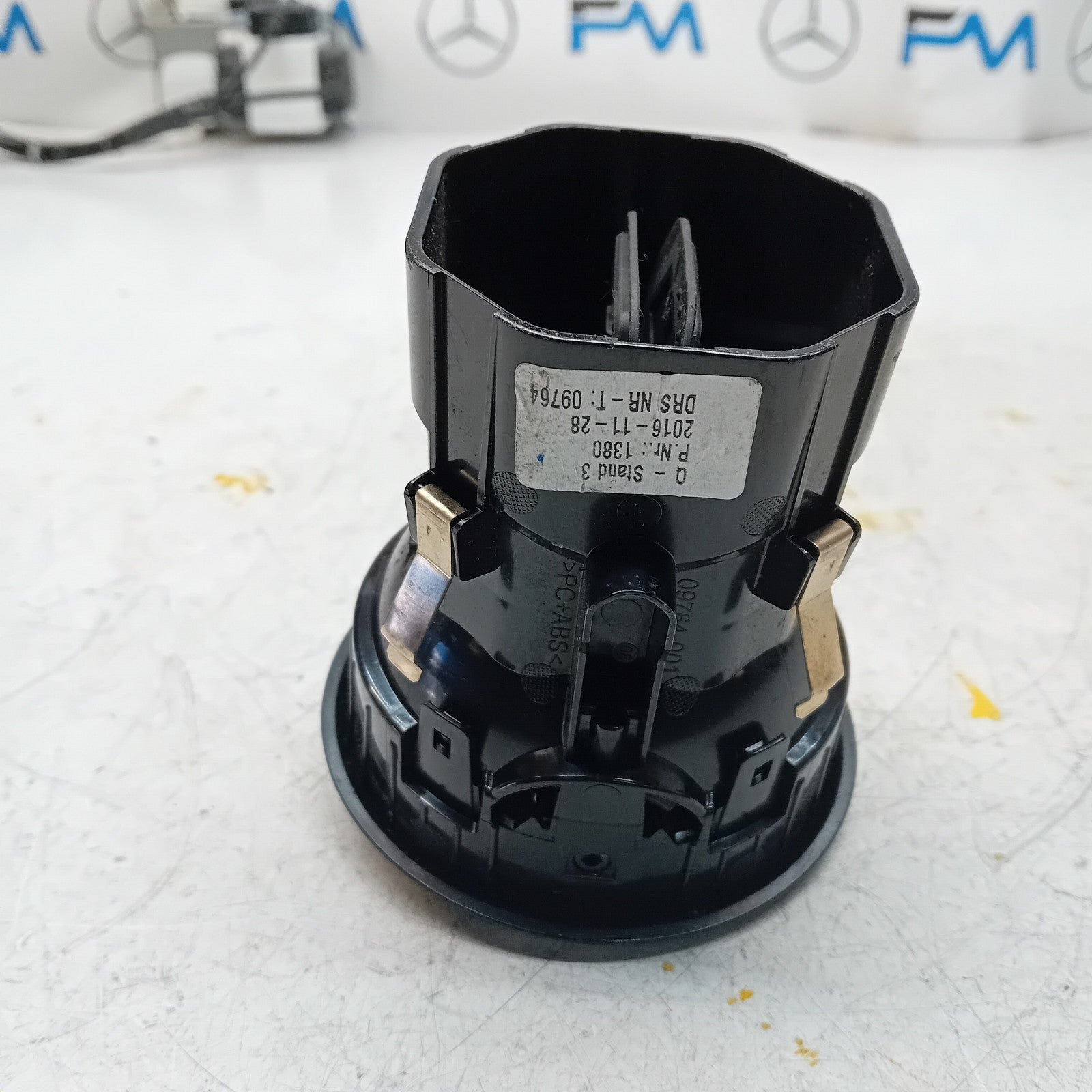 MERCEDES BENZ E-CLASS W213 DASHBOARD AIR VENT 2016-20 A2138308000 FM001187