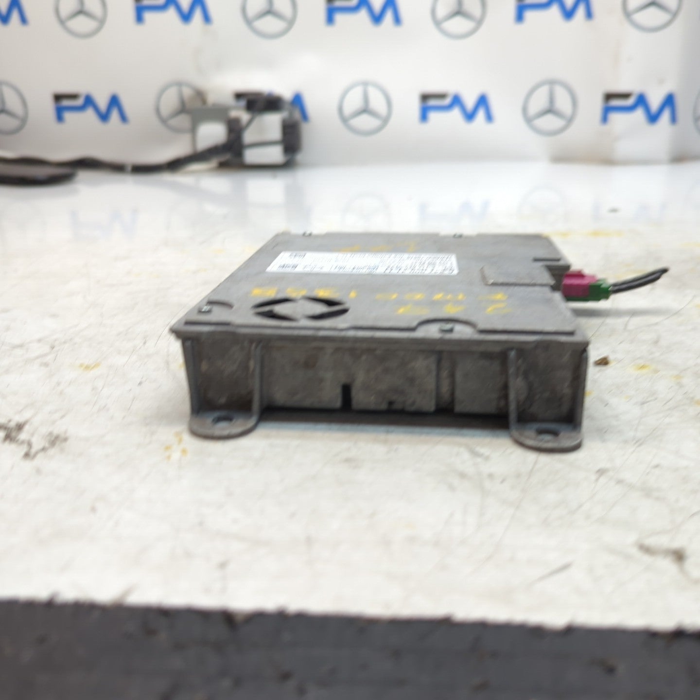 MERCEDES B-CLASS  INSTRUMENT CLUSTER CONTROL UNIT W247 A2479004111 FM001368