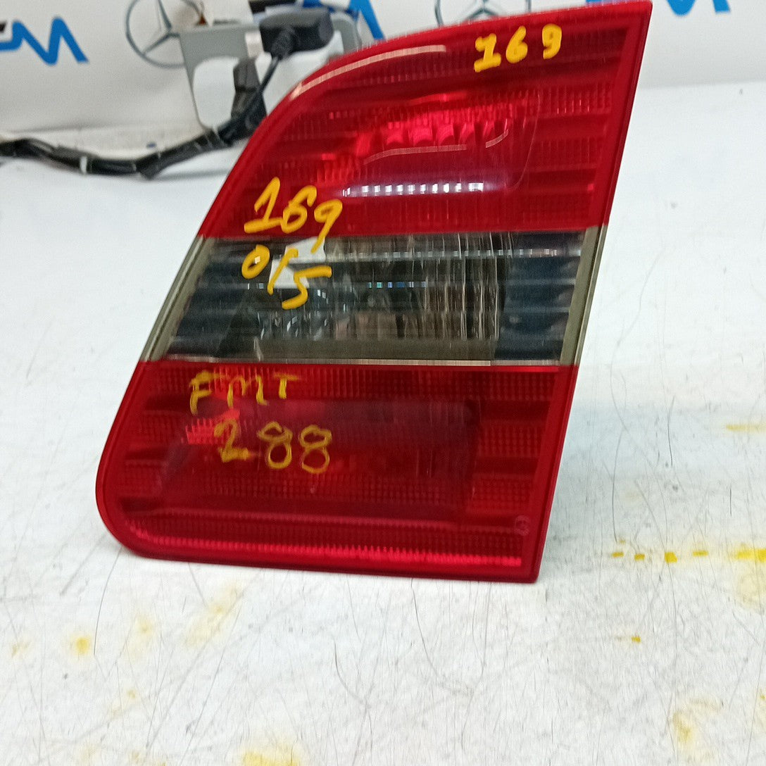 MERCEDES A-CL W169 DRIVER RIGHT  REAR TAIL LIGHT A1698201664 2004-12 FMT288