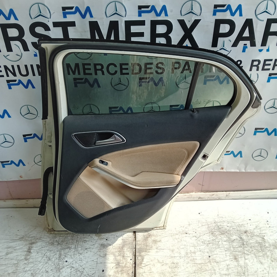 MEECEDES GLA X156 DRIVER SIDE REAR DOOR OSR 2014-19 WHITE COMPLETE FMD282