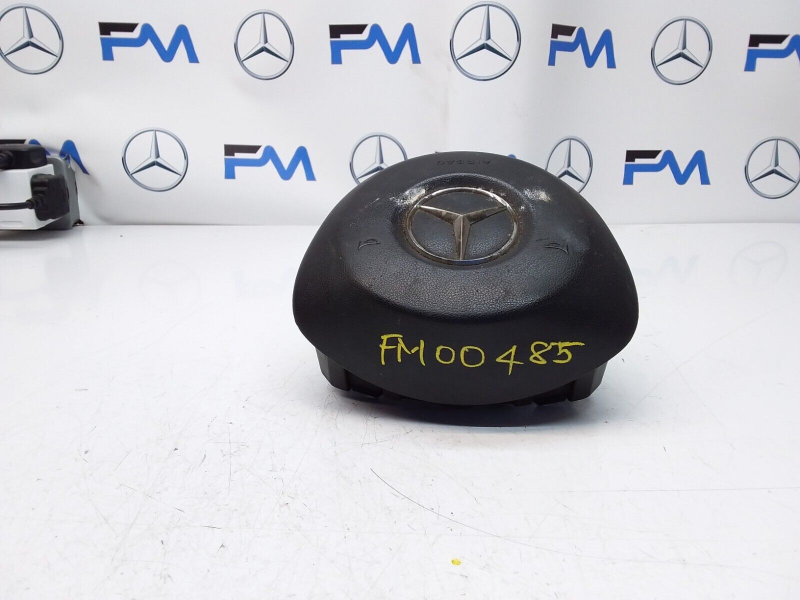 MERCEDES C-CLASS W205 STEERING WHEEL AIRBAG 308998797162-AA FM00485