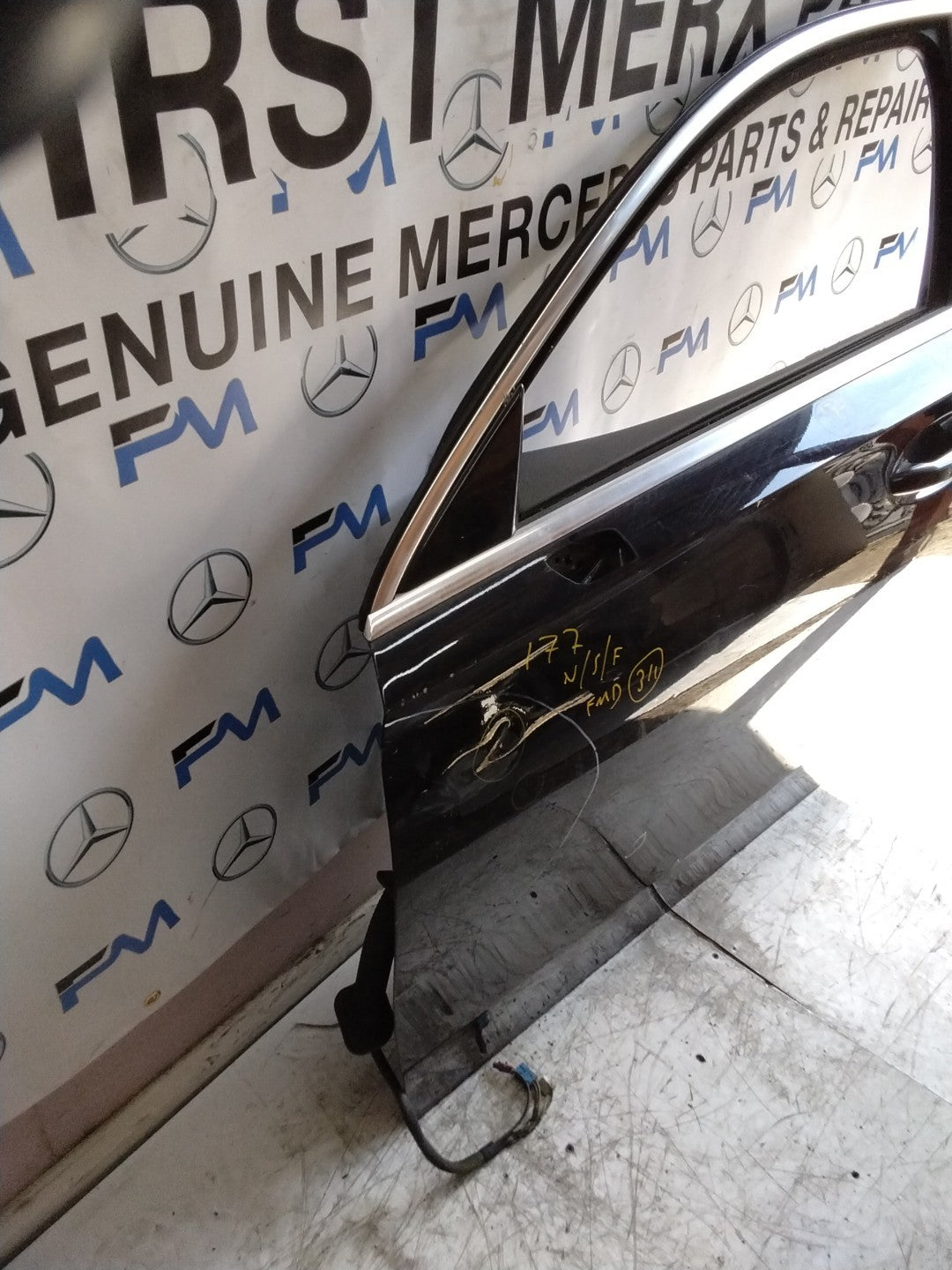 MERCEDES A-CLASS W177  PASSENGER FRONT DOOR NSF BLACK 2018-2023 COMPLETE FMD311