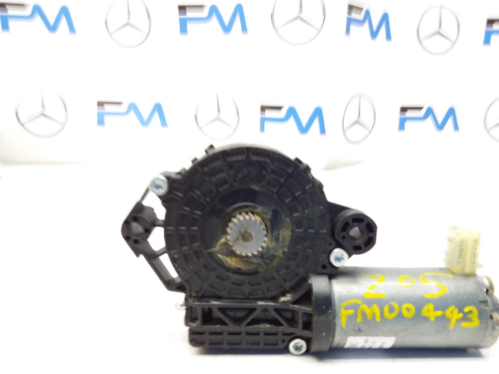 Mercedes C-CLASS W205 2018 Sunroof Motor Regulator 0390200100 FM00443